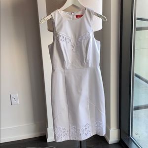 Beautiful Embroidered White Size 2 Dress